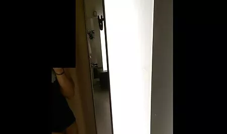 Sexy cô gái trẻ phim sex jav nhật xinh đẹp bởi một cửa sổ