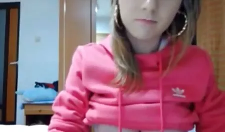 Nga nụ hôn say đắm và vuốt tai phim sex nhat ban moi nhat ve lỗ