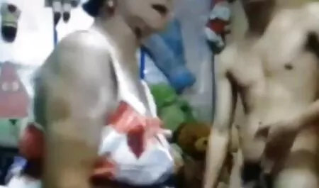 Amanda nhẹ nhàng mở ra âm đạo của sex nhat ban hd mình với ngón tay của cô trước khi có quan hệ tình dục