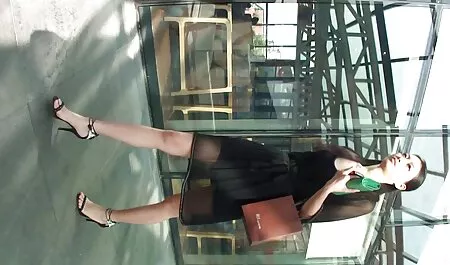 Tên khốn rám sex không che nhật nắng tình.
