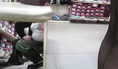 Nghiệp dư chân trần trên đường phim xes nhat hay nhat phố của Barcelona