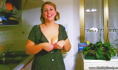 Courtney sex nhat pro với bạn gái cậu bé