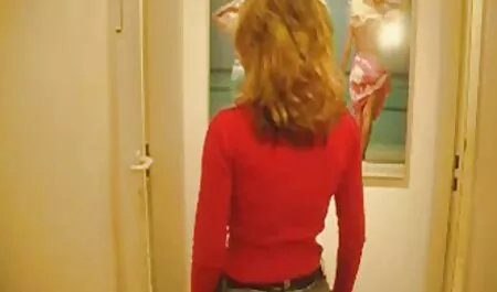 Petersburg gái mại dâm đi sex hay nhat hd bộ mà không có quần áo cùng Neva kè.