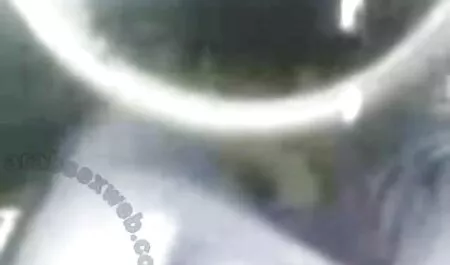 Cô gái tóc vàng với lớn sex nhat ban khong che moi nhat cung cấp cho con trai